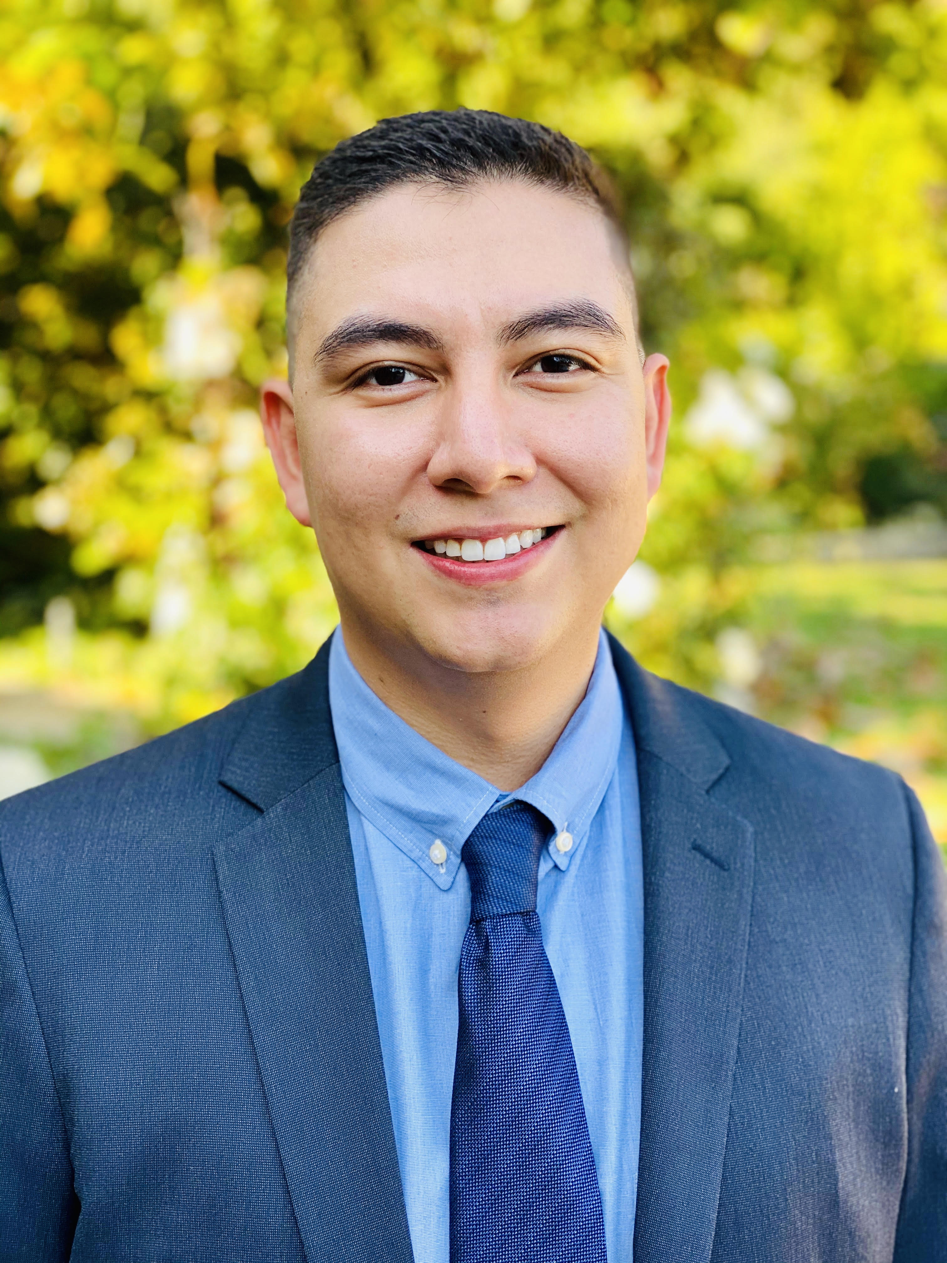 Dr. Alex Pineda
